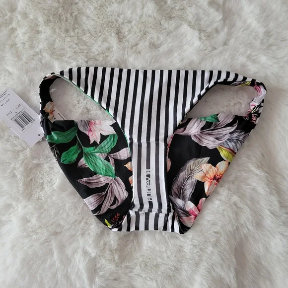 🍸HURLEY BRAND NEW REVERSIBLE BIKINI SET. TOP XL BOTTOM L